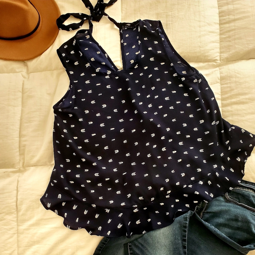 Blue and white top